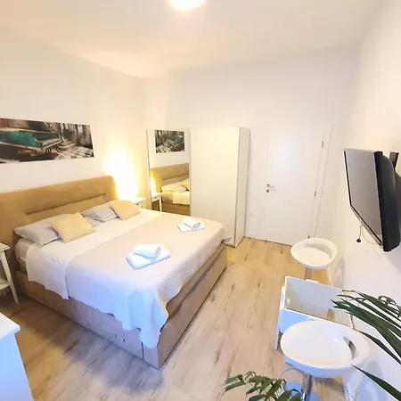 Apartments Anica & Gabriela Makarska Exterior photo