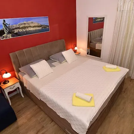 Apartments Anica & Gabriela Makarska Exterior photo
