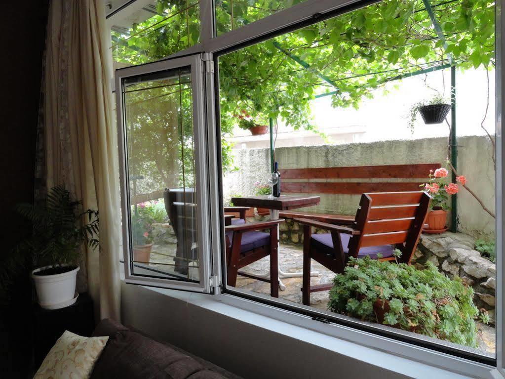 Anica & Gabriela Apartment Makarska