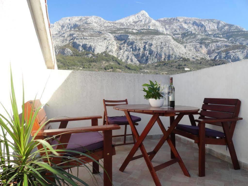 Anica & Gabriela Apartment Makarska