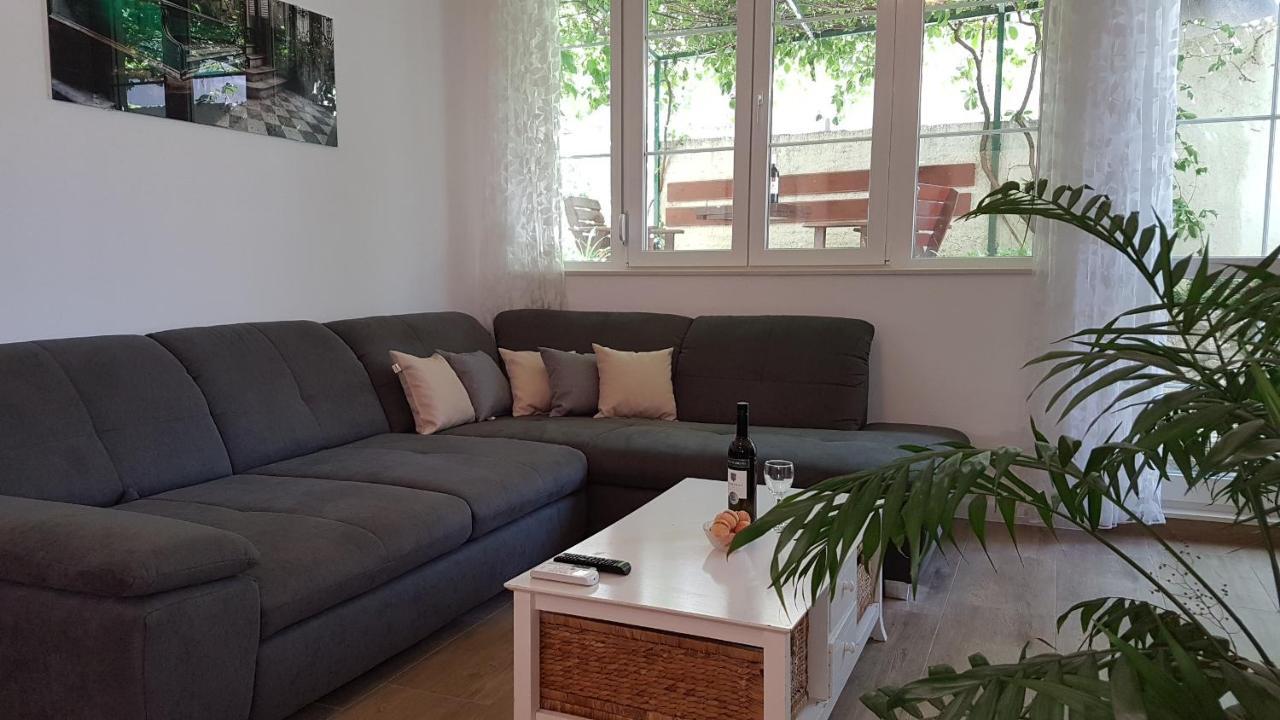 Apartment Anica & Gabriela